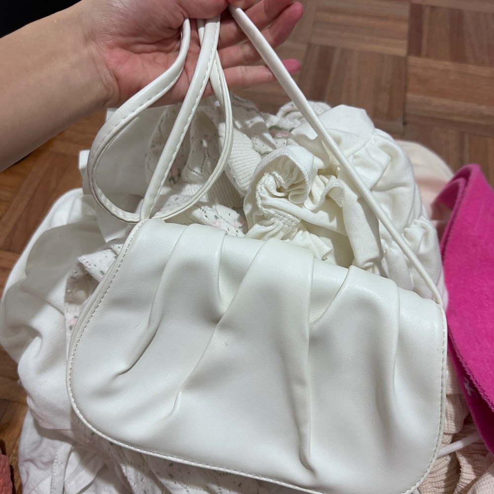 white cloud purse